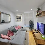 Apartment Hyde Park