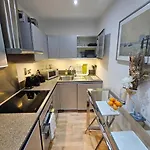 Apartment Hyde Park